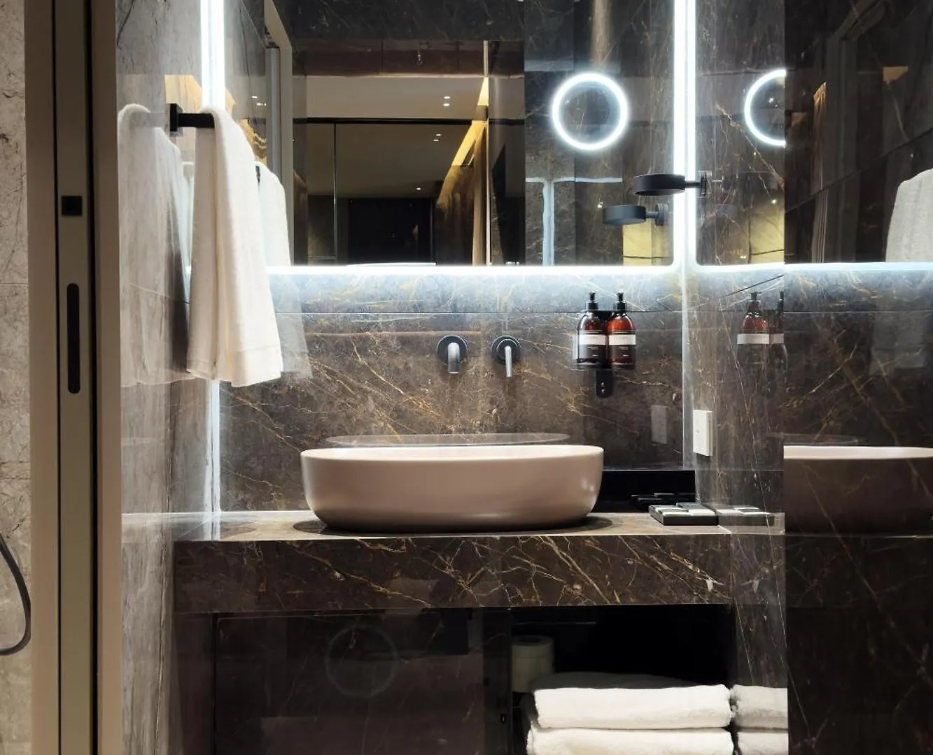 Donna Filomena Luxury Suites CTA 0*,