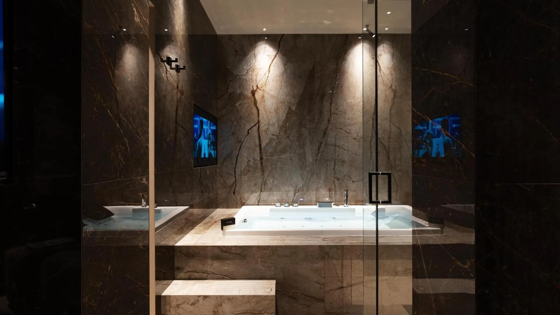 Donna Filomena Luxury Suites CTA
