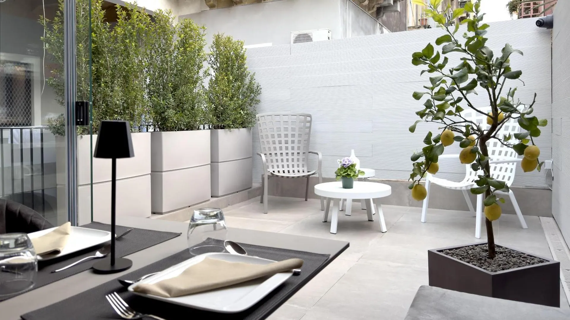 Donna Filomena Luxury Suites 카타니아 0*,