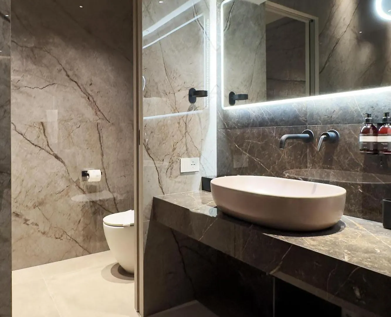 Donna Filomena Luxury Suites 카타니아 게스트하우스