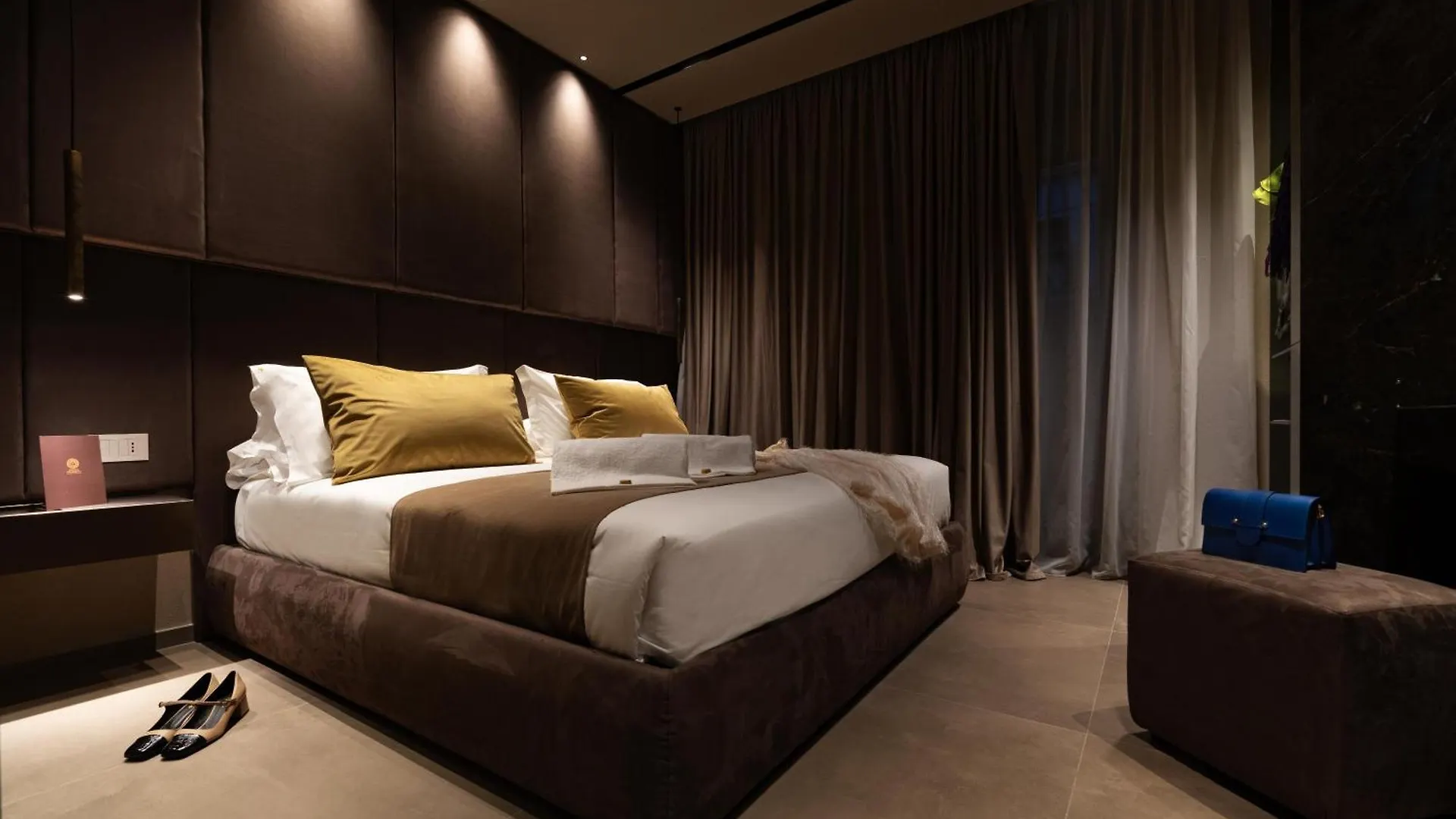 Donna Filomena Luxury Suites 카타니아 0*,